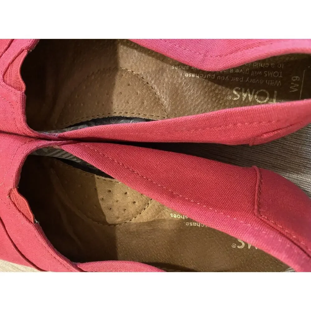 9 Womens Toms Classic Flat Pink Canvas Slip On
